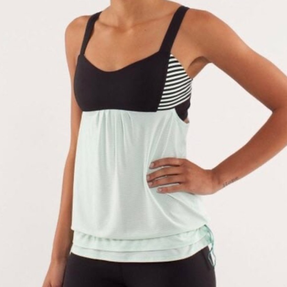 Lululemon Run Back on Track  Built-in Bra Tank Top Size 8 - Picture 1 of 7